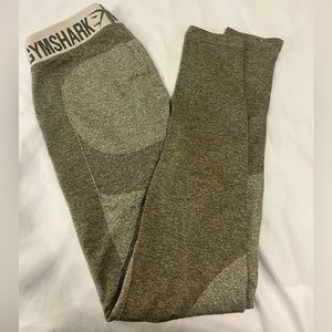 Womens Gymshark leggings 💚